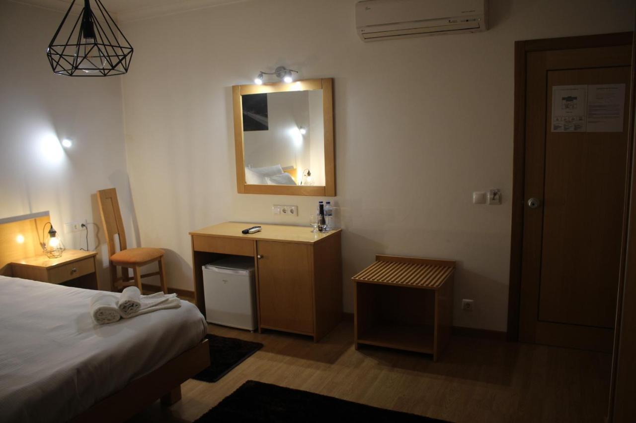 Hotel Solar Da Charneca เลเรีย ภายนอก รูปภาพ